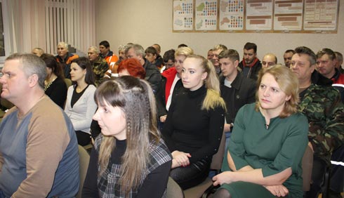 Заместителю председателя райисполкома по экономике работники организации задавали вопросы, актуальные для всех и каждого, а потому – волнующие